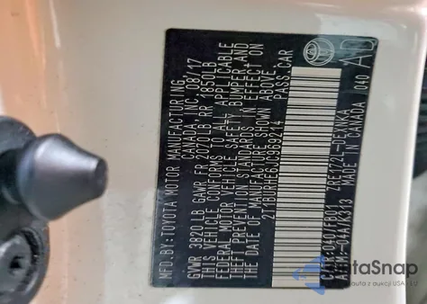 2018 Toyota Corolla L z USA, uszkodzony, nr VIN 2T1BURHE6JC969214